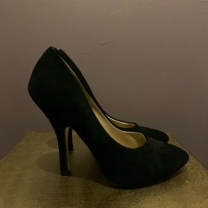 Shoe Dazzle Black Suede look pumps size 8.5